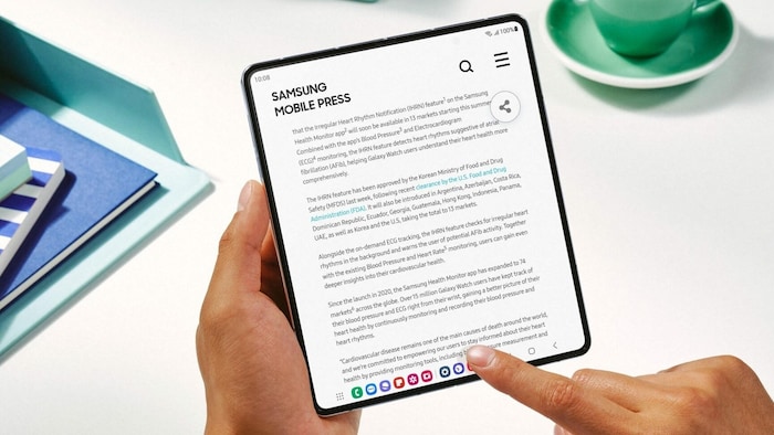 Aufgeklappt bietet das Fold5 ein 7,6 Zoll großes Display.