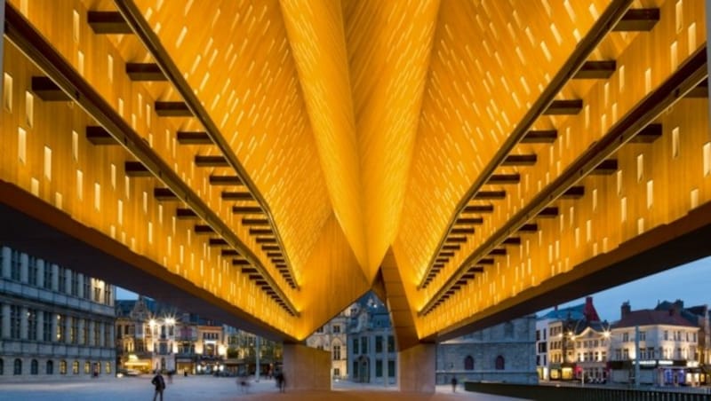 Die im historischen Zentrum von Gent errichtete Halle ist weit mehr als nur ein Marktplatz. (Bild: Toerisme Vlaanderen)