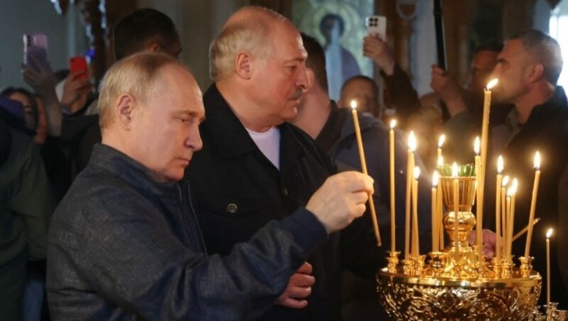 Putin und Lukaschenko (Bild: AFP)