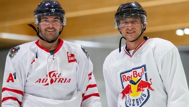 Vincent Kriechmayr (li.) und Neo-Trainer Matthias Mayer überzeugten bei der Eishockey-Einheit unserer Speed-Fahrer in der Red-Bull- Akademie. (Bild: GEPA pictures)