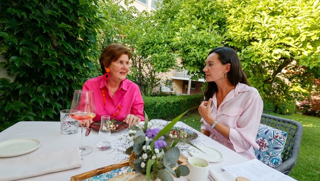 Helga Rabl-Stadler und Elisa Torner (Bild: Tschepp Markus)