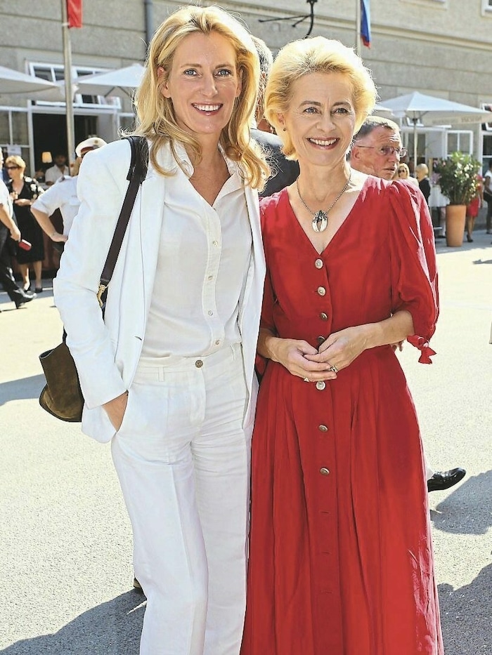 „Tatort“-Star Maria Furtwängler und EU-Präsidentin Ursula von der Leyen sind Salzburg ...
