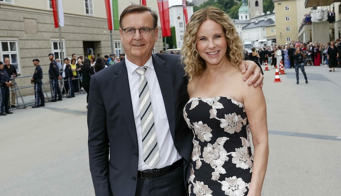 Medienmanager Hans Mahr und Katja Burkard stimmten sich zumindest mit der Krawatte farblich aufeinander ab