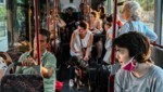 In Zentralgriechenland mussten aufgrund eines Waldbrands Menschen in Sicherheit gebracht werden. (Bild: AFP)
