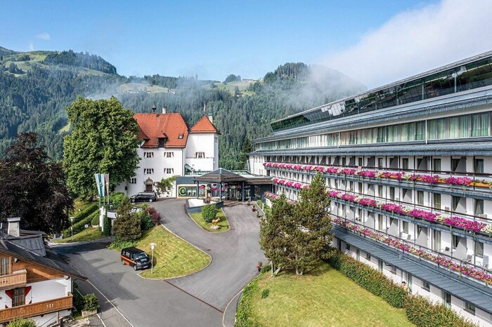 Schlosshotel Lebenberg