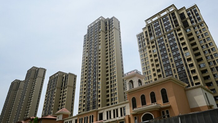 Ein unfertige Apartment-Anlage in der Stadt Zhengzhou in der Provinz Henan