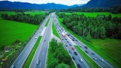 Der Ferienstart in Süddeutschland verursacht an diesem Wochenende ein großes Verkehrsaufkommen auf Salzburgs Straßen. (Bild: Pressefoto Scharinger © Daniel Scharinger)