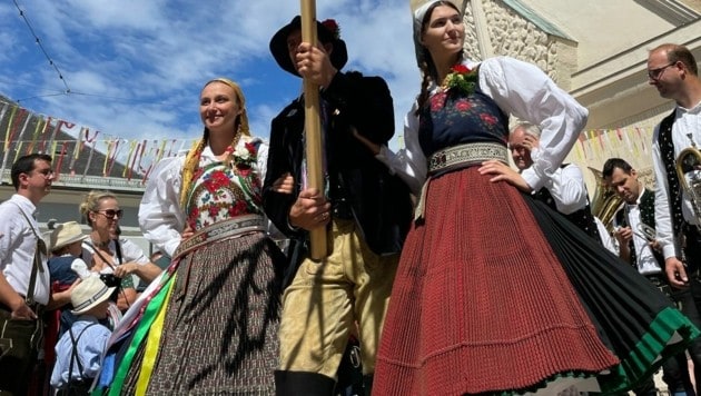 Die Gailtaler Tracht und die Untergailtaler Kirchtagsbräuche stehen auf der Liste des Immateriellen Kulturerbes. (Bild: Katrin Fister)