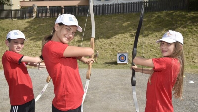 Auch Bogenschießen steht auf dem Programm des Feriencamps in St. Michael (Bild: Holitzky Roland)