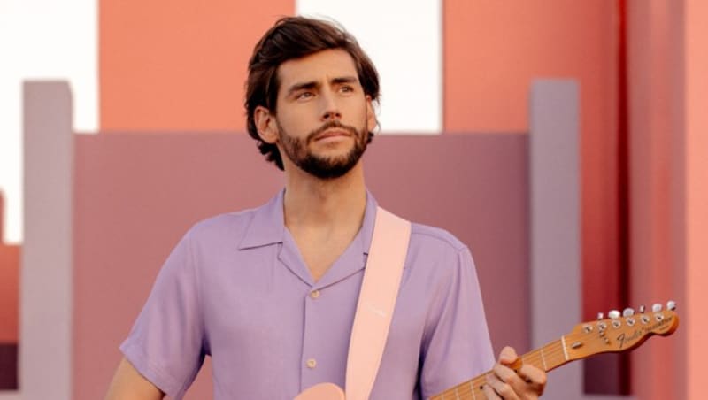 Der deutschspanische Erfolgsmusiker Alvaro Soler wird am 18. August die Sparkasse-OÖ-Bühne nicht allein rocken! (Bild: Cristina Góngora )