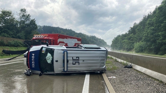 Bei einem Ausweichmanöver verlor der Fahrer die Kontrolle. (Bild: LPD Kärnten)