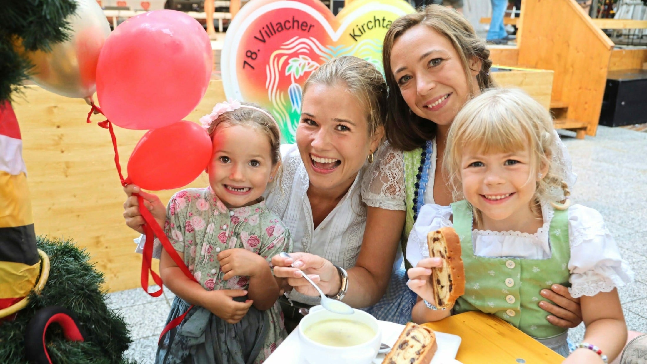 Beim Villacher Kirchtag darf natürlich auch die traditionelle Kirchtagssuppe samt Reindling nicht fehlen. (Bild: Rojsek-Wiedergut Uta) Beim Villacher Kirchtag darf natürlich auch die traditionelle Kirchtagssuppe samt Reindling nicht fehlen. (Bild: Rojsek-Wiedergut Uta)