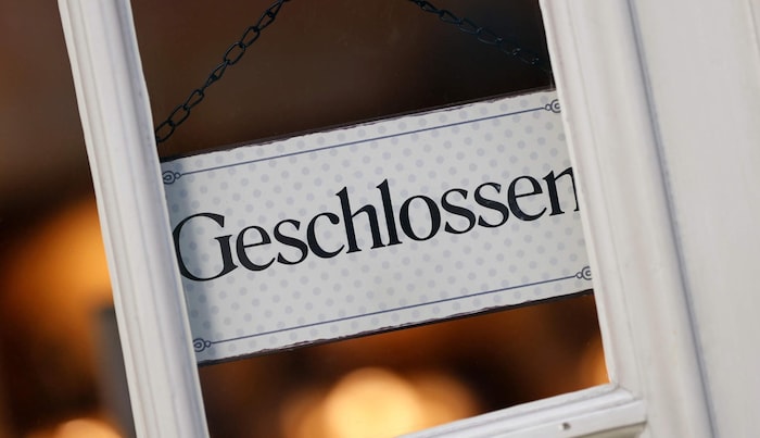 Laut dem Sanierungs- und Kreditexperten Zmuegg werden „Unternehmen in den Konkurs getrieben ...