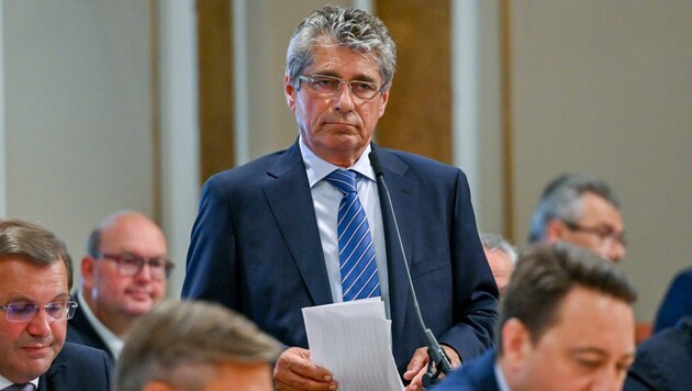 FPÖ-Klubobmann Herwig Mahr bei Landtagssitzung