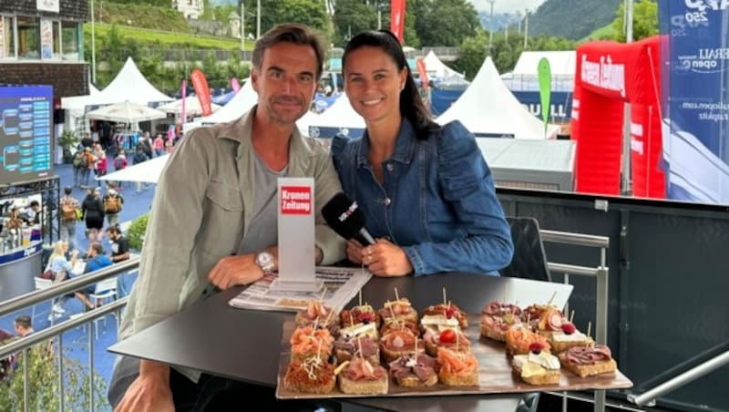 Florian Silbereisen schaute im „Krone“-Truck bei Jasmin Steiner vorbei. (Bild: „Krone“)