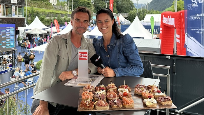 Florian Silbereisen schaute im „Krone“-Truck bei Jasmin Steiner vorbei.