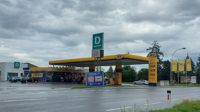 Diese Tankstelle wurde überfallen