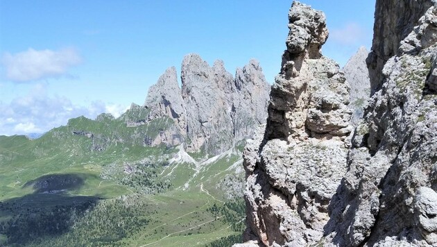 Der Mann war auf einem steilen Abschnitt 20 Meter in die Tiefe gestürzt. (Archivbild)