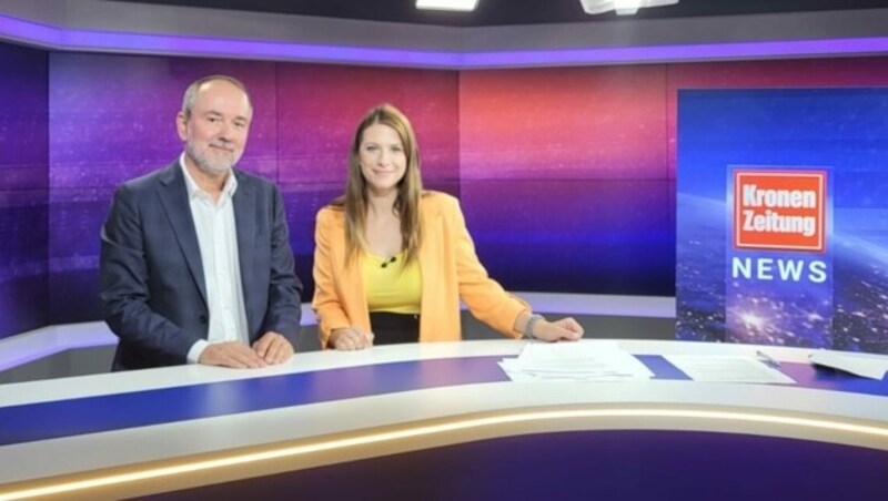 Vorstandsdirektor der ARWAG, Thomas Drozda im krone.tv Studio mit Moderatorin Tanja Pfaffeneder. (Bild: krone.tv)