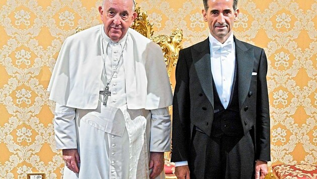Botschafter Marcus Bergmann mit dem Heiligen Vater, Papst Franziskus (Bild: IMAGO/ZUMA Wire)
