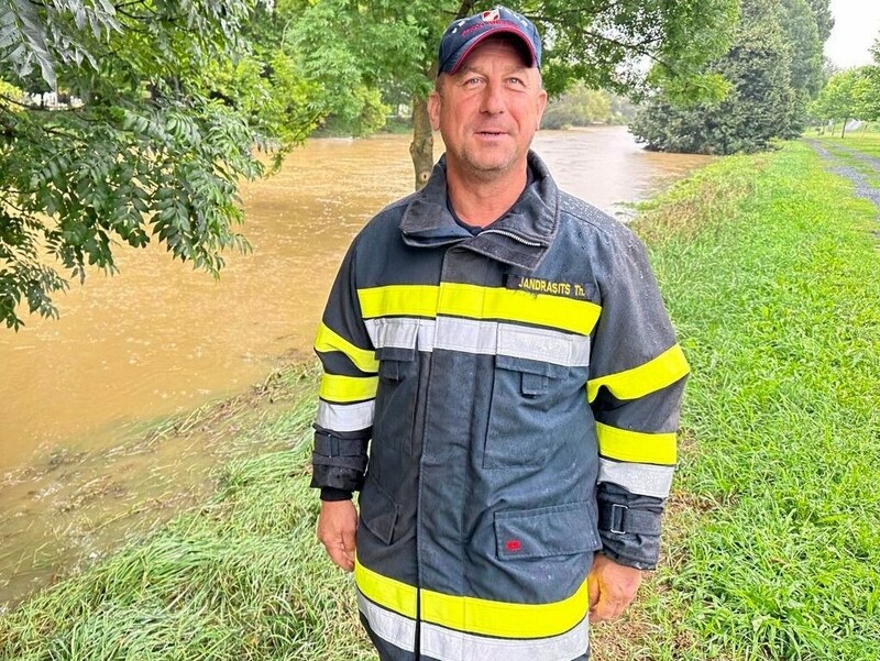 Güssings Bezirksfeuerwehrkommandant Thomas Jandrasits (Bild: Christian schulter)