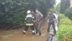 Die Einsatzkräfte beim Hochwasser im Sommer, jetzt stehen sie in Bereitschaft.  (Bild: Bundesheer Kärnten)