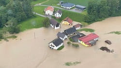 Mehrere Häuser in Unterkärnten sind durch die Überflutungen nicht mehr bewohnbar. (Bild: Roman Gaggl/Bundesheer)