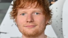 Ed Sheeran wollte eigentlich nur nach London fliegen, als er Zeuge eines bedenklichen Zwischenfalls wurde.  (Bild: APA/AFP/ANGELA WEISS)