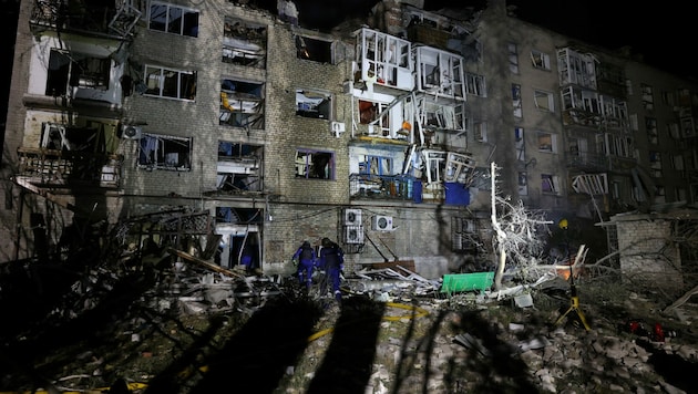 Zahlreiche Tote bei russischem Raketenangriff auf die ukrainische Stadt Pokrowsk (Bild: AFP)