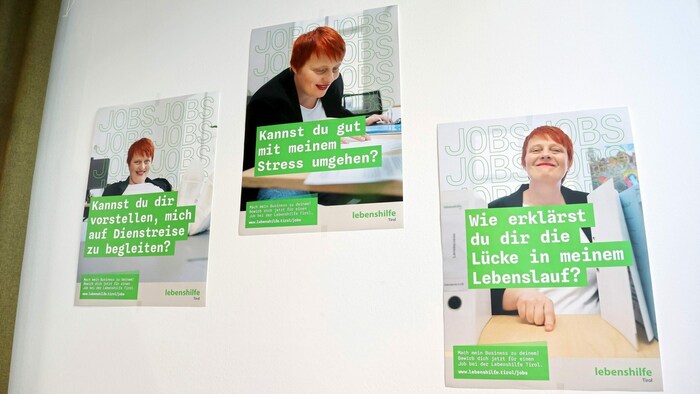 „Wir spielen bewusst mit der Umkehrung des Bewerbungsprozesses“, erklärt Lebenshilfe-GF Georg Willeit den Gedanken hinter dieser Werbekampagne. „Die Menschen mit Behinderung sind bei uns der Boss. Sie bestimmen, wie sie begleitet werden möchten.“ 