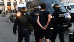 In Frankreich kam es in den vergangenen Monaten immer wieder zu Protesten gegen Polizeigewalt. (Bild: AFP)