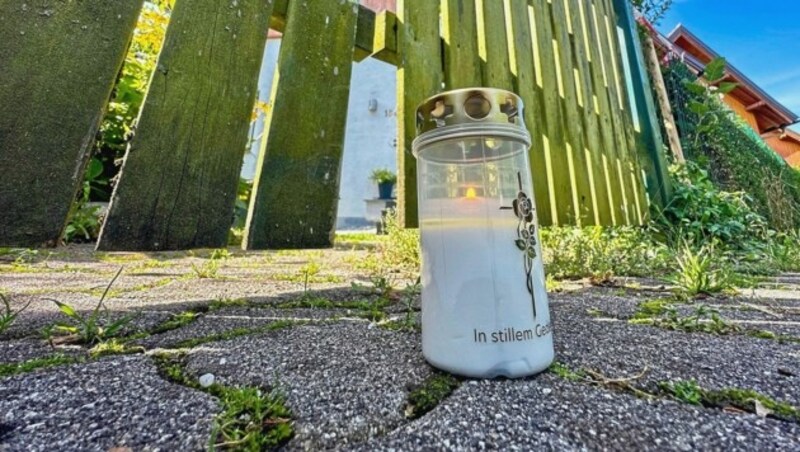 In der beschaulichen Reihenhaussiedlung in Lamprechtshausen herrscht nach der schrecklichen Tat Schockstarre. (Bild: Markus Tschepp)