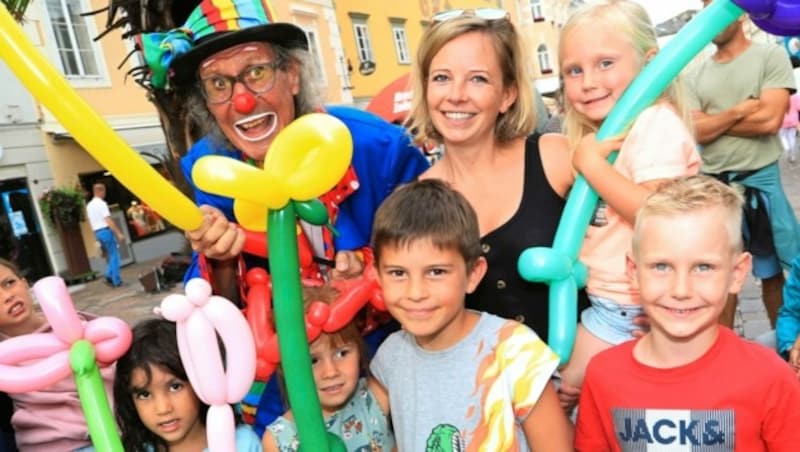 Natürlich begegnen den Altstadtzauber-Besuchern auch Clowns. (Bild: Rojsek-Wiedergut Uta)