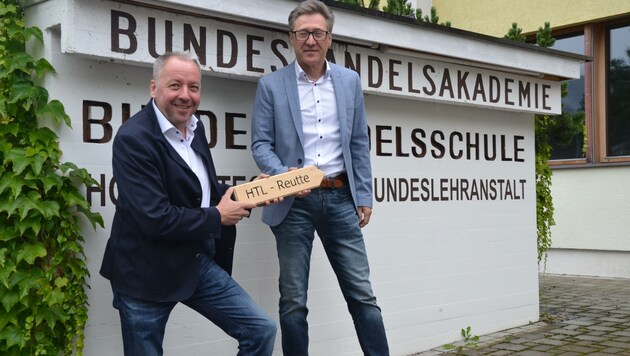 Für WK-Chef Wolfgang Winkler und Direktor Werner Hohenrainer ist der fünfjährige Kampf zu Ende. (Bild: Daum Hubert)