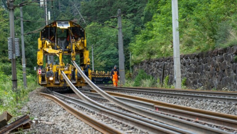 Der SUZ hat ein Eigengewicht von 212 Tonnen. (Bild: ÖBB)