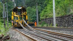 Der SUZ hat ein Eigengewicht von 212 Tonnen! (Bild: ÖBB)