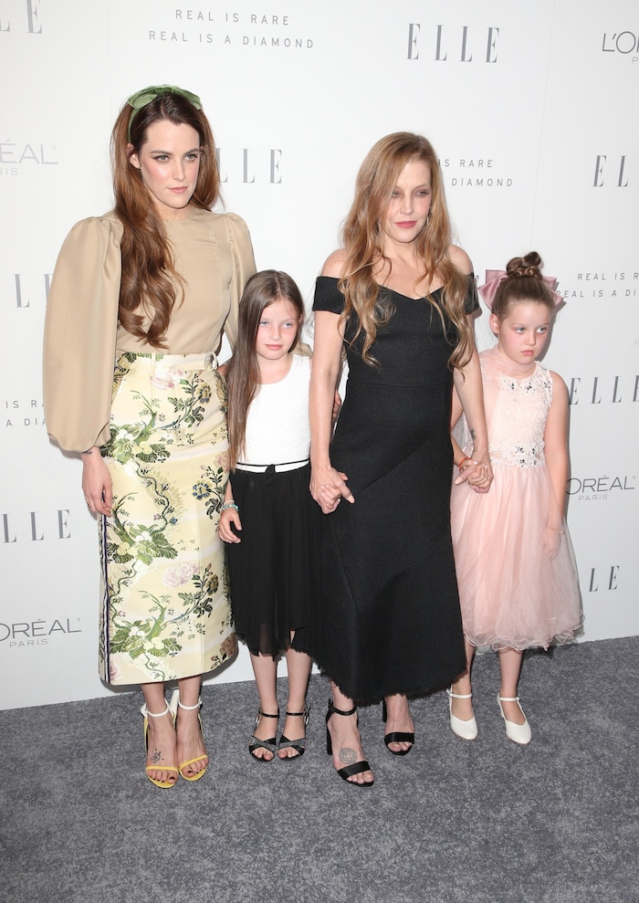 Lisa Marie Presley mit ihren Töchtern Riley Keough, Finley Aaron Love Lockwood und Harper ...