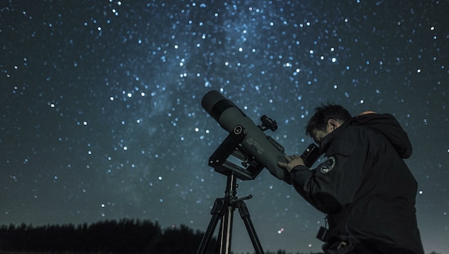 Den Perseiden-Schauer kann man auch mit freiem Auge bewundern. (Bild: Paten der Nacht)