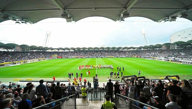 In der Merkur Arena laufen die geforderten Umbauten an. (Bild: Sepp Pail)
