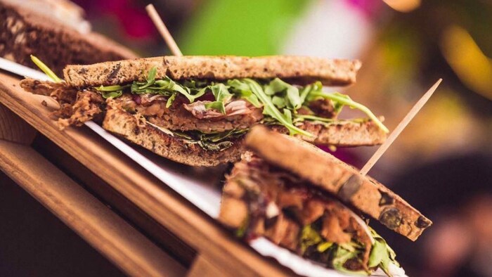 Durchkosten und Probieren heißt es beim lässigen Streetfood-Market.