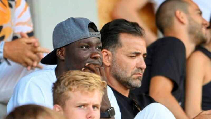 Statt auf der Tribüne sitzt Mohamed Bamba heute erstmals auf der WAC-Bank. (Bild: f. pessentheiner)