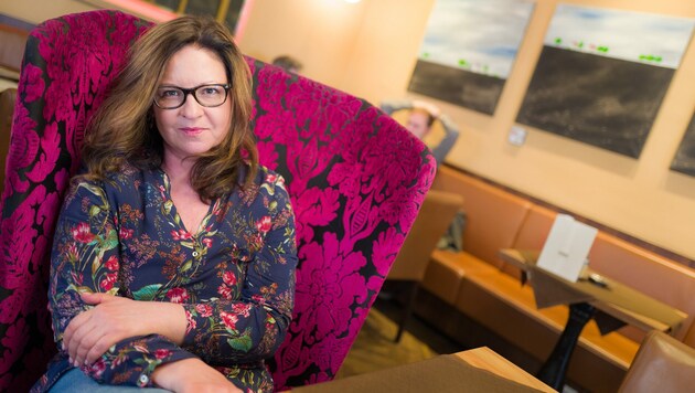 Schriftstellerin Bettina Balàka entlockt der Geschichte faszinierende Geschichten. (Bild: Alain Barbero)