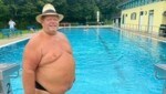 Bademeister Roland Kerschbaumer ist Kult. (Bild: Gerald Schwaiger)