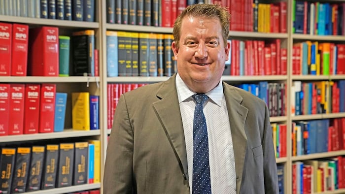 Anwalt Christian Fauland verteidigt den 49-Jährigen.