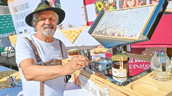 Auch eine Kärntner Honig-Bar ist vorhanden.