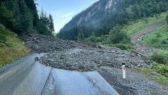 Die Tirolerin wurde zwischen den Muren eingeklemmt (Bild: FFW Kaunertal )