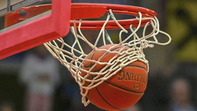 19 Basketball-Spiele sollen in Österreich durch die Angeklagten manipuliert worden sein. Pro Match beträgt der Schaden 45.000 Euro. (Bild: Harald Dostal)