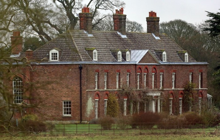 Anmer Hall liegt in der Nähe des Sandringham-Anwesens und viele Freunde von William und Kate ...