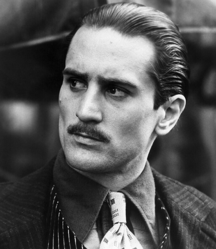 Robert de Niro als Vito Corleone in „Der Pate 2“