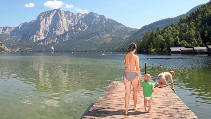 Popular swimming spot: Lake Altaussee